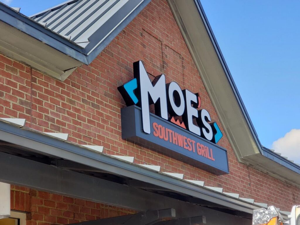 Moe's - new sign by James River Signs