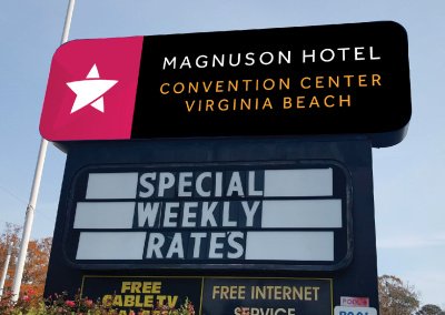 Hotel signage for Magnuson Hotel