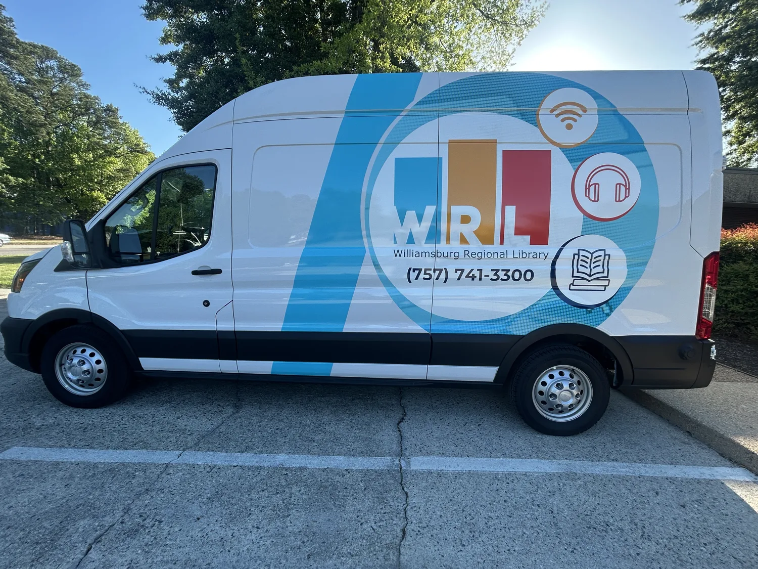 Custom box truck fleet wrap by James River Signs